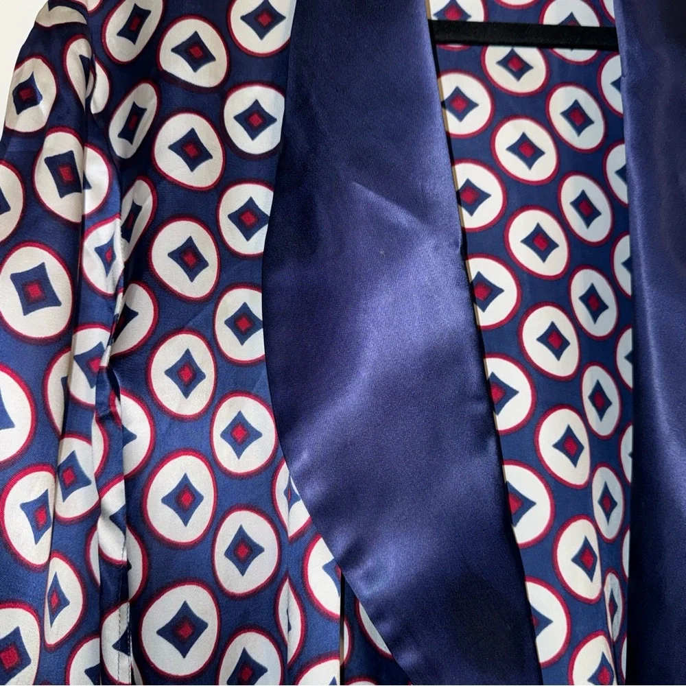 Vintage blue geometric print smoking jacket